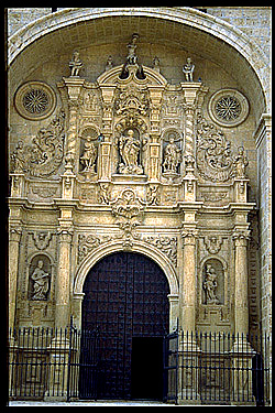 Portada de la Iglesia Virgen de la Asunción